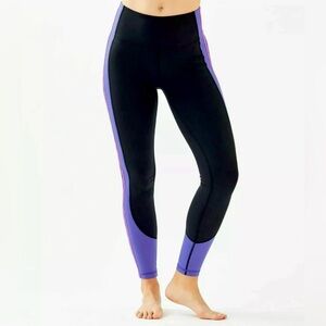 Lilly Pulitzer Black and Purple Leggings Size Small EUC